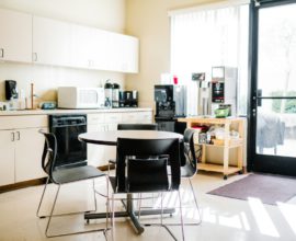 Salle de pause et de déjeuner en entreprise